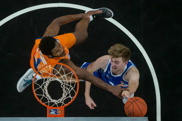 成为对手防 成为对手防