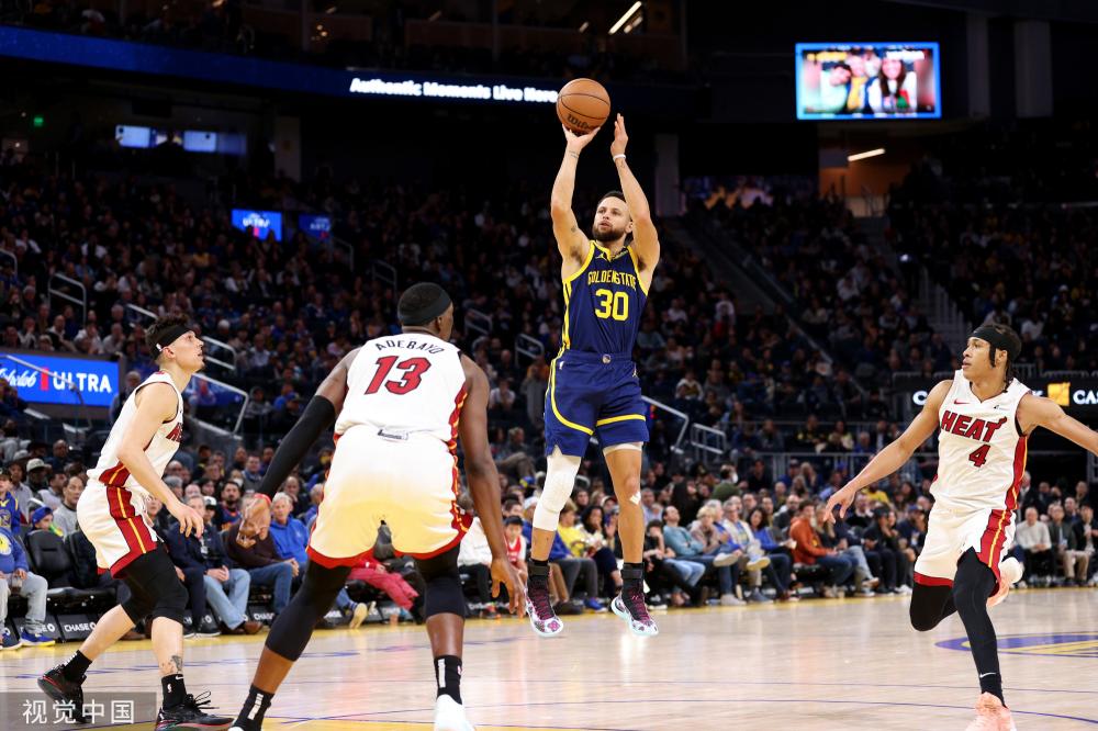 在比尔缺阵 在比尔缺阵