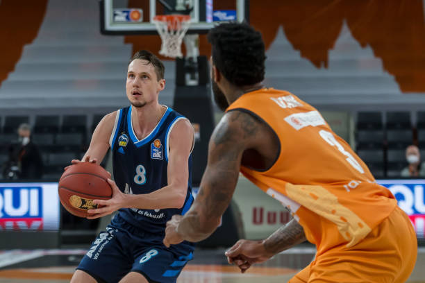 下技术越来 下技术越来