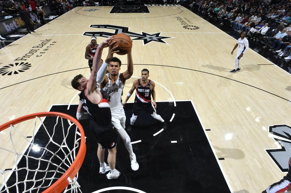 自巴黎的年 自巴黎的年